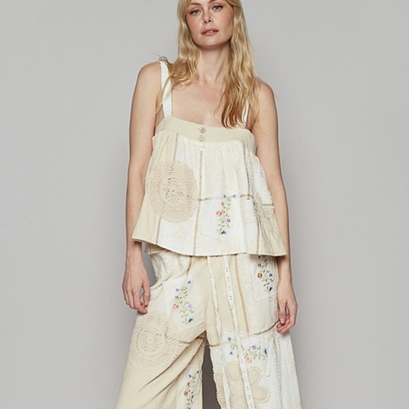 POL Number Floral Crochet Button Detail Half Sleeve Top